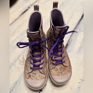 Rocket Dog Floral High-Top Spring Wellies ARTSY Magnolia Pearl Vibes